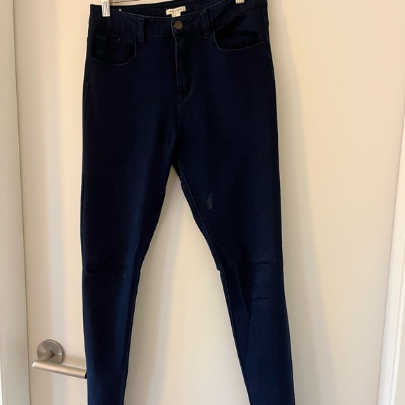 Forever 21 Skinny Jeans - Picture 3 of 5